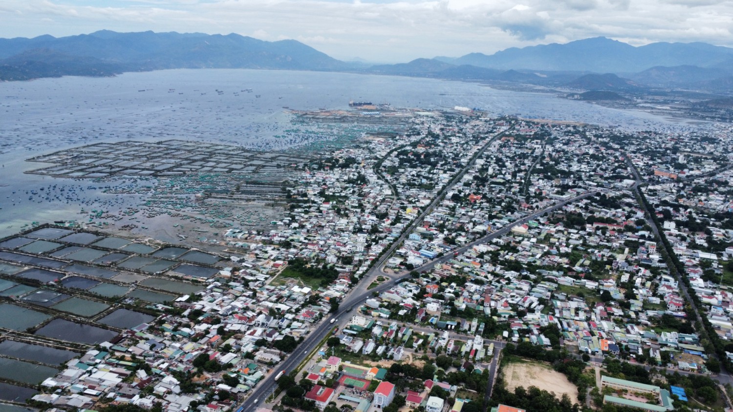 Một góc TP. Cam Ranh.