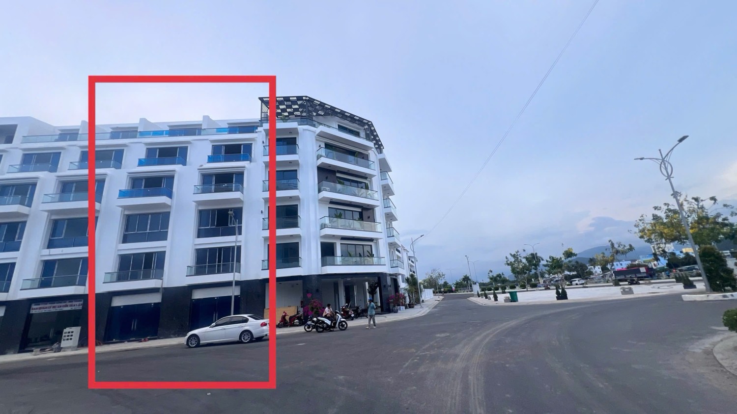 BÁN CĂN LIỀN KỀ 1B-15